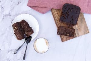 chocolade bananenbrood, bananenbrood, chocola, hazelnoten